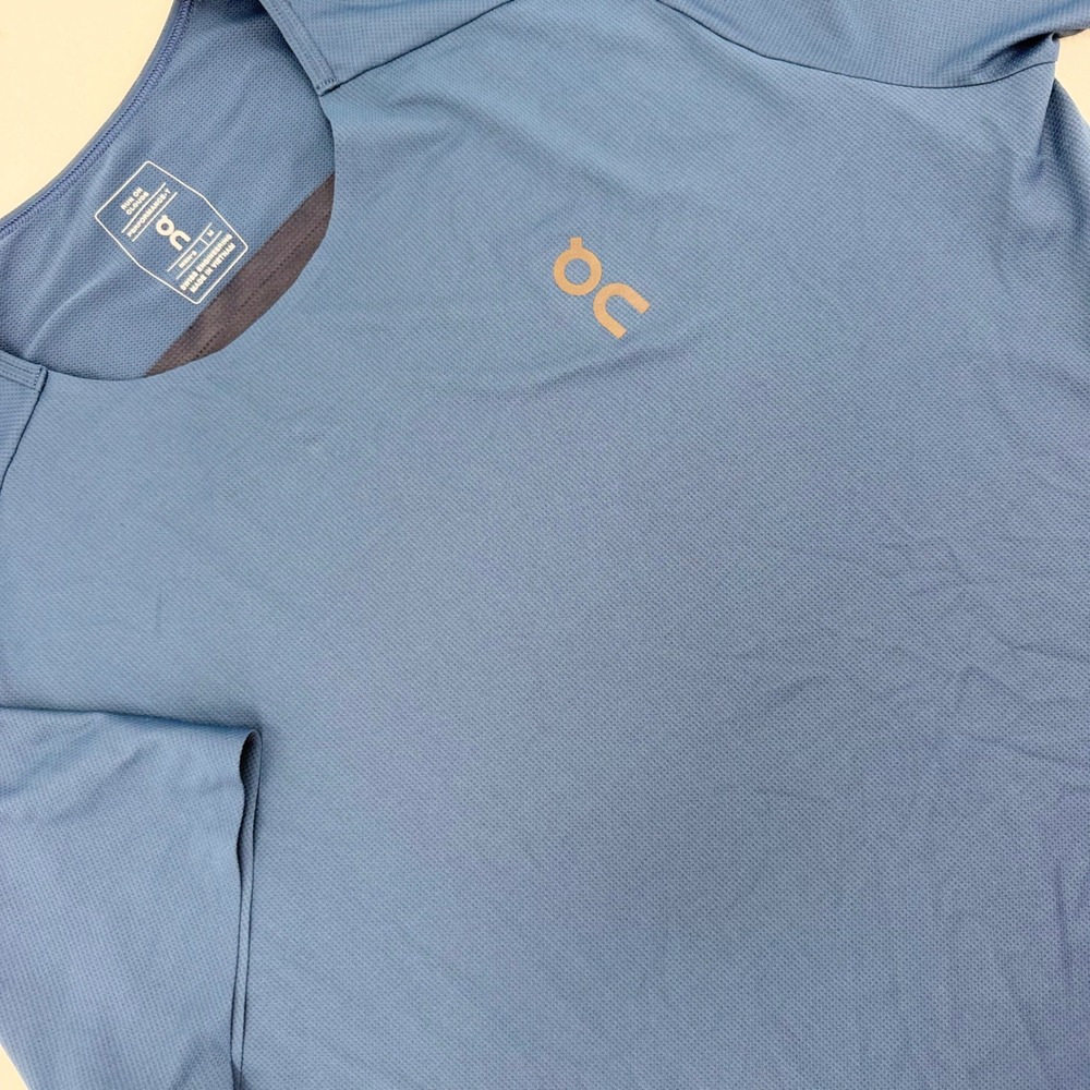 On Running Performance-T Mens Medium Denim Navy Blue Short Sleeve NEW